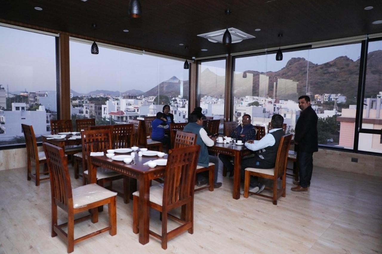 Pine Regency - Aravali'S Peak View Hotel Udaipur Luaran gambar