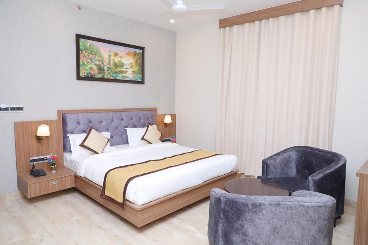 Pine Regency - Aravali'S Peak View Hotel Udaipur Luaran gambar