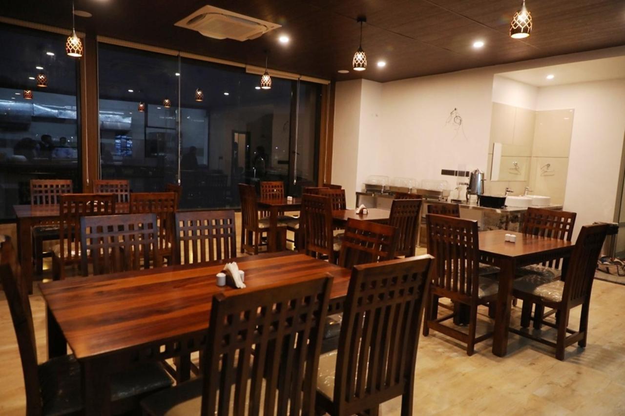 Pine Regency - Aravali'S Peak View Hotel Udaipur Luaran gambar