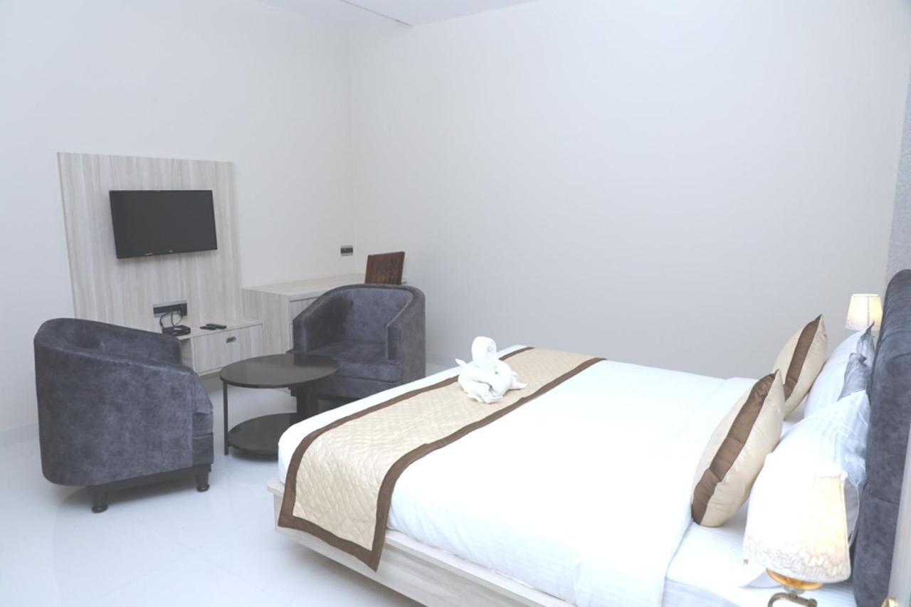 Pine Regency - Aravali'S Peak View Hotel Udaipur Luaran gambar