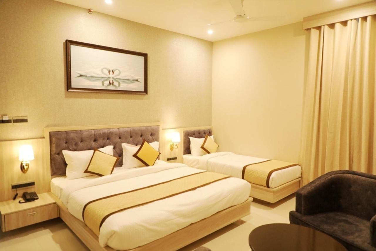 Pine Regency - Aravali'S Peak View Hotel Udaipur Luaran gambar